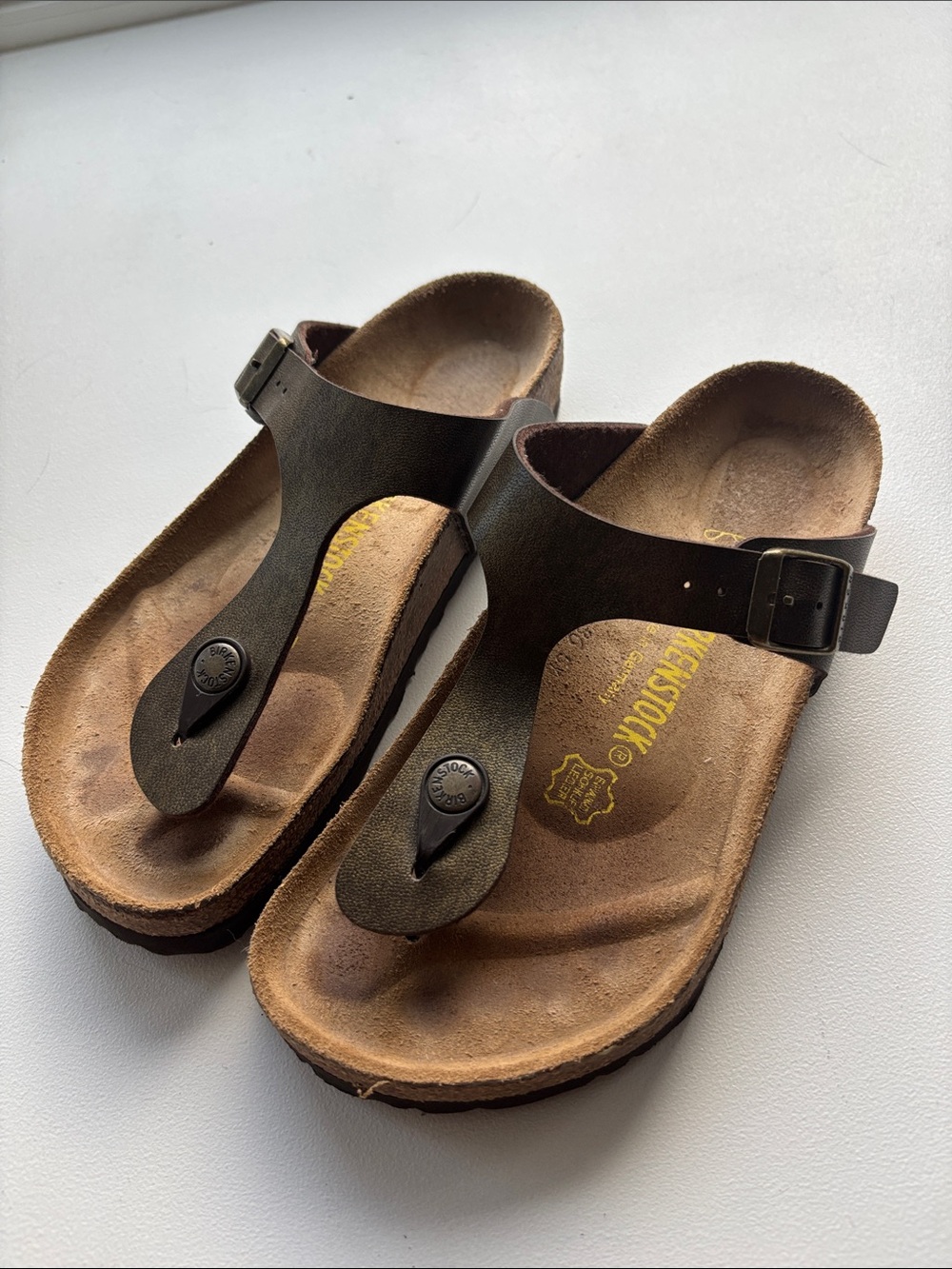 Birkenstock gizeh sandals size 35